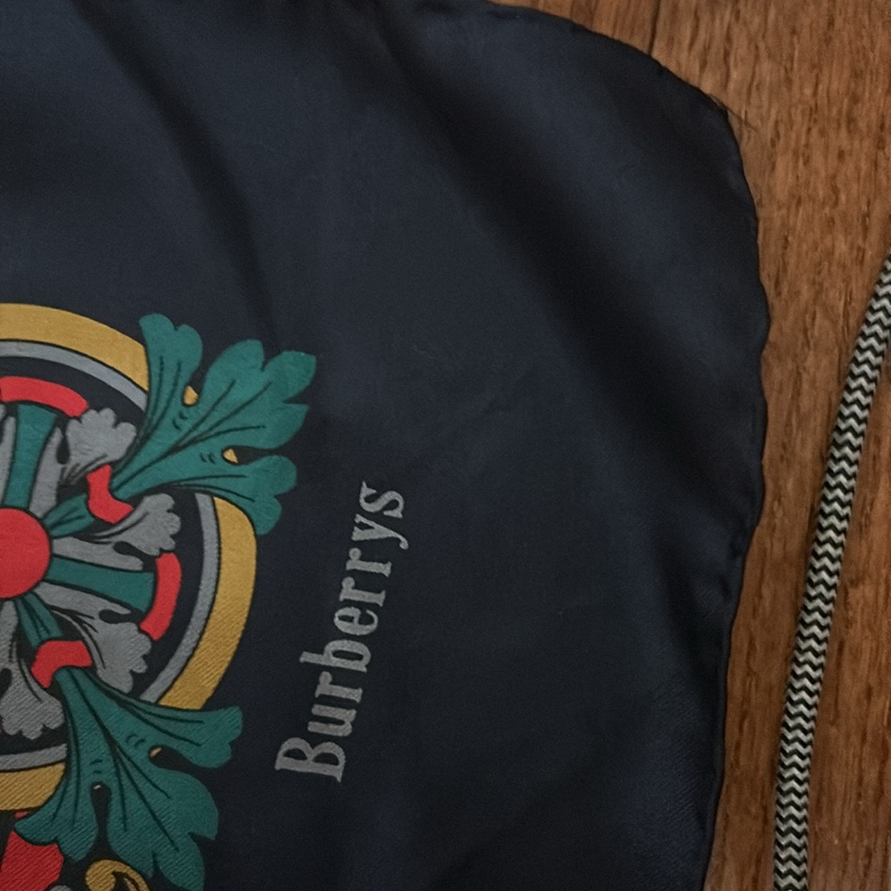 Burberrys Vintage Scarf - Picture 2 of 6